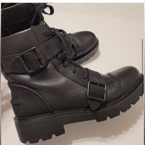UGG Noe combat/moto boots sz 9.5